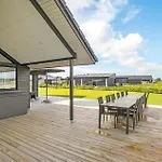 4 Bedroom In Dom wakacyjny *